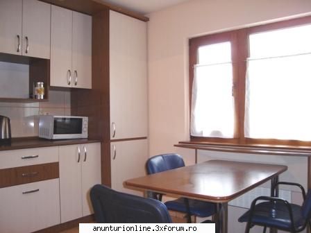 se da in chirie apartament cu 4 camere in cluj napoca, aproape de statii si magazine,  confort